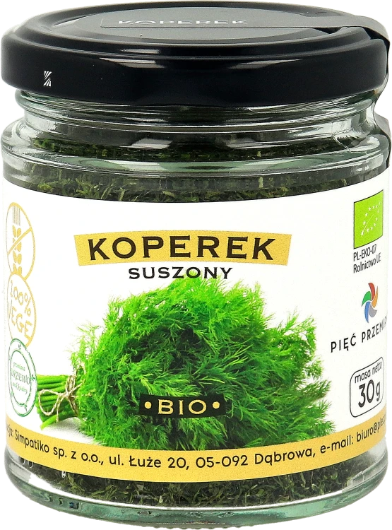 Koperek suszony. Zdjęcie przestawia koperek suszony zapakowany w szkolany słoik z czarna pokrywką..png
